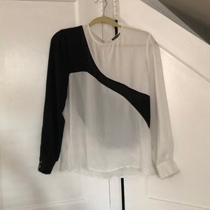 Vince Camuto black and white blouse